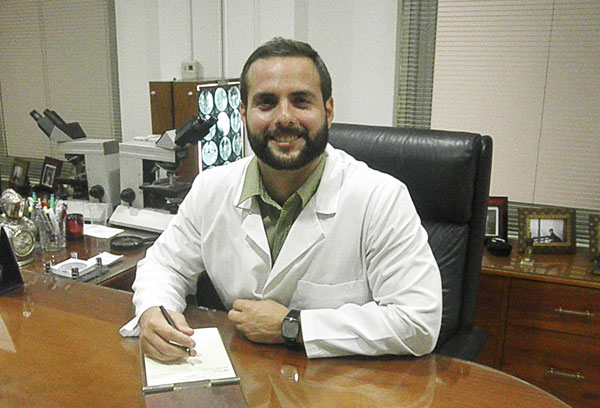 Dr. Carlos Zuñiga uriarte